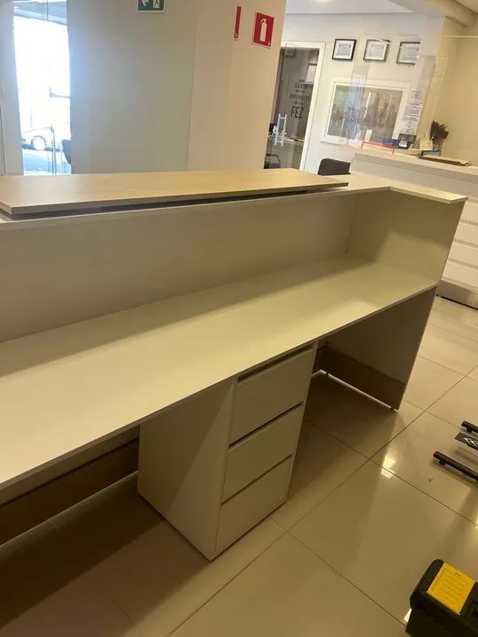 Móveis para escritório balcão para recepção 
