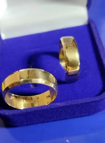 Par Alianças Ouro 18 kilates Maciça 13 Gramas Anatômica 7 mm  - Foto 3