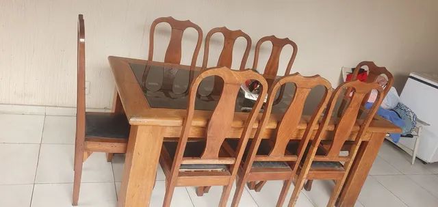 Mesa em cerejeira com 8 cadeiras  - Foto 4
