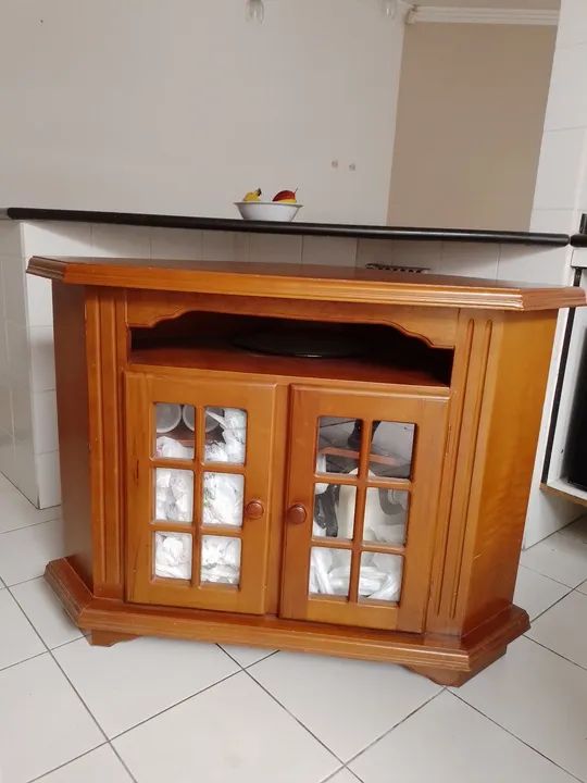 Armário de canto