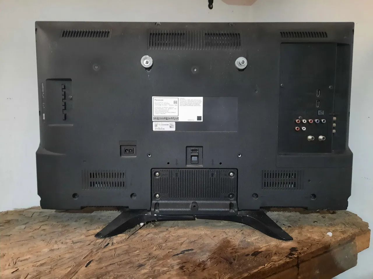 Panasonic 32 pol LED  modelo TC 32D400 display quebrado  - Foto 2