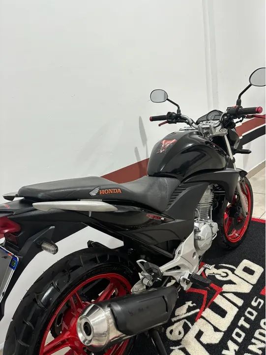 CB 300c 2011 MUITO NOVA  (DIVIDO EM 21 VEZES NO CARTÃO) - Foto 11