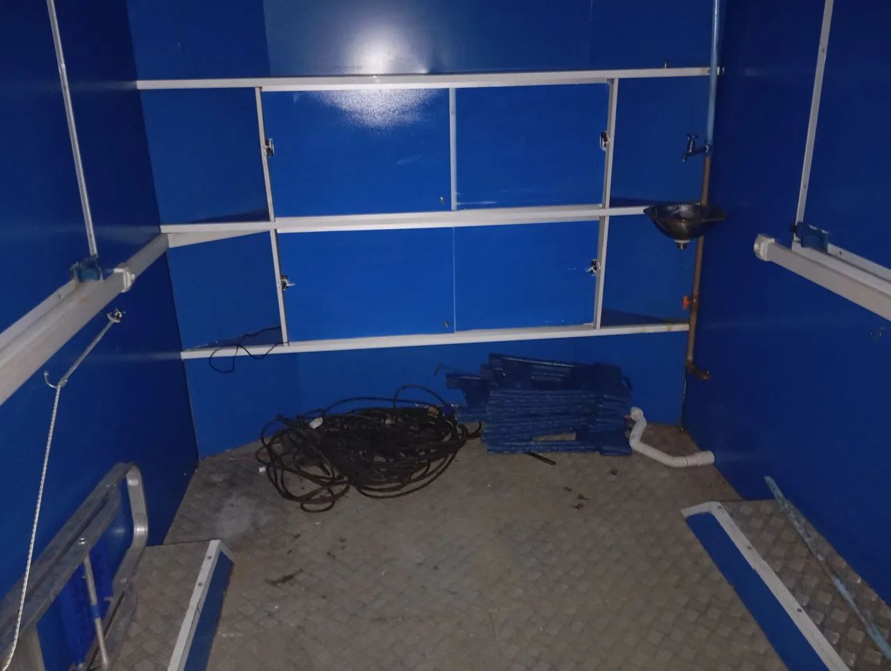 Trailers 64298235905794122