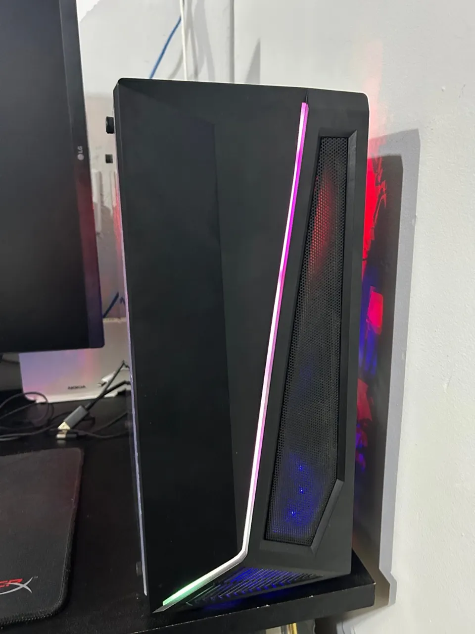 Pc gamer completo com monitor, mouse e teclado. Roda tudo e já vai formatado