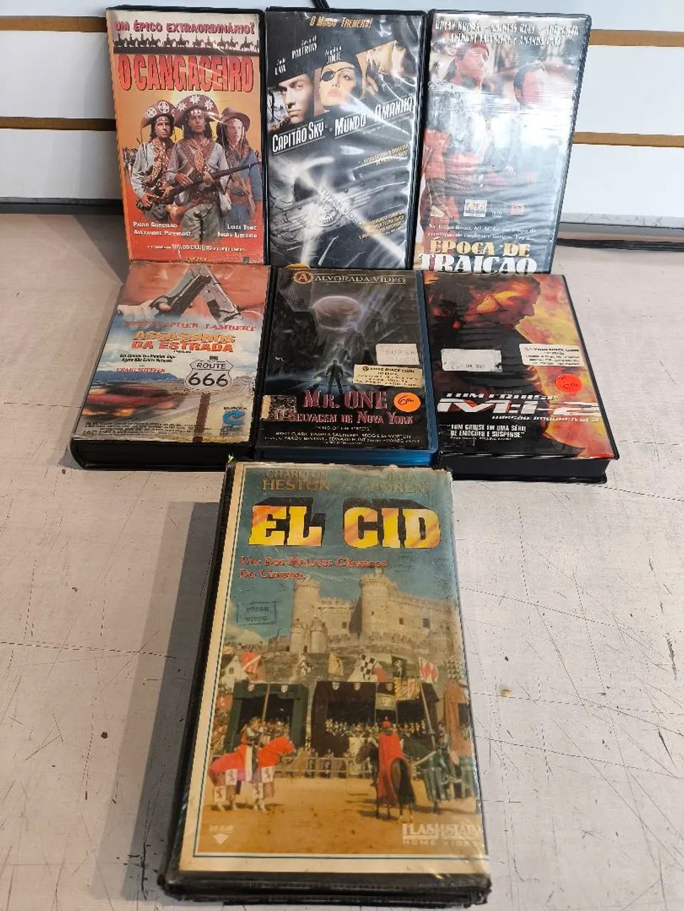 fitas em VHS  - 25 unid/   EL.- CID / A ÚLTIMA PROFECIA/SPARTAN LEIA A DESCRIÇÃO PROFECIA/