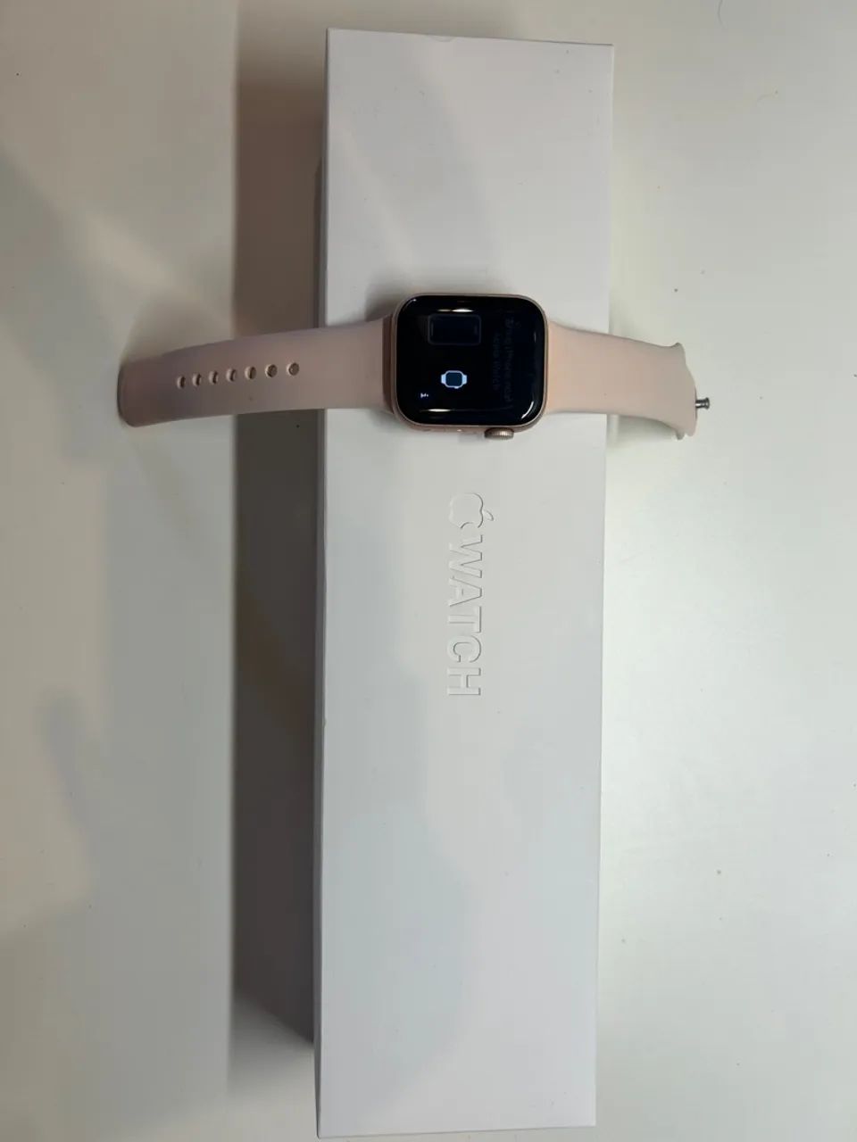 apple watch series 5 40mm gold apple watch series 5 40mm gold