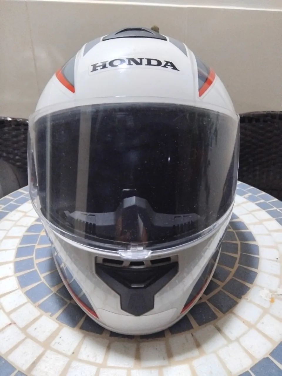 Capacete Honda cor branca tamanho 58 - Foto 2