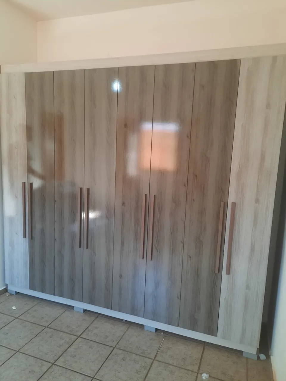 GUARDA ROUPA USADO EM ÓTIMO ESTADO