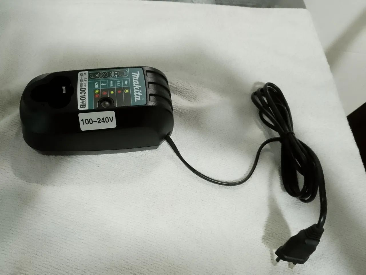 Parafusadeira 110w marcar makita - Foto 4