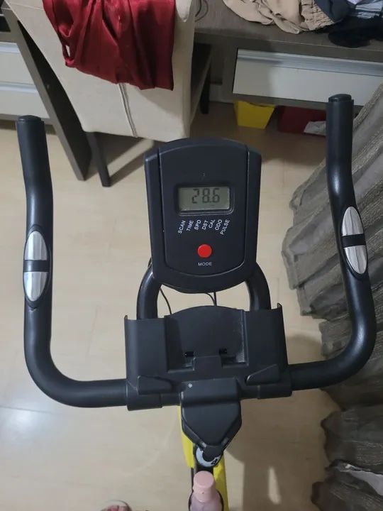 Bicicleta ergonométrica nova - Foto 2