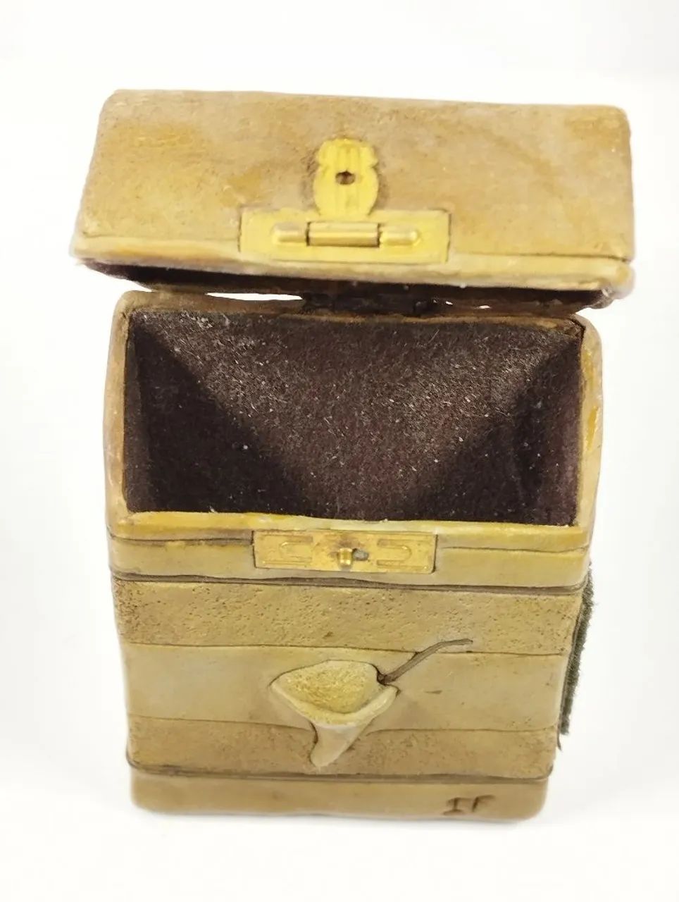 Caixa de cigarros decorativa artesanal com detalhes exclusivos - Foto 3