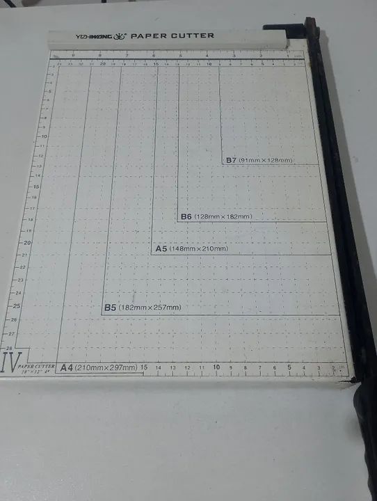 Cortador de Papel Yizhimong - usado