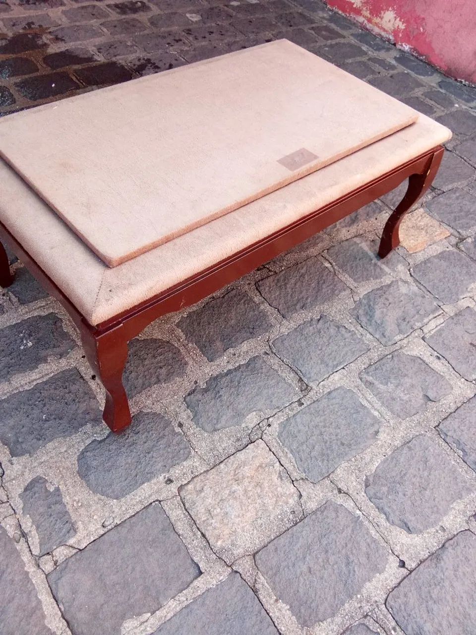 Mesa de Centro em Madeira com Tampo Revestido - Foto 2
