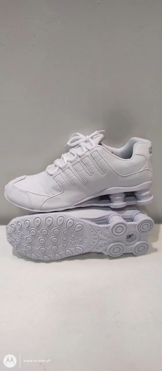 Tênis kobeert Branco -azul com branco e azul Conforto e Estilo!
