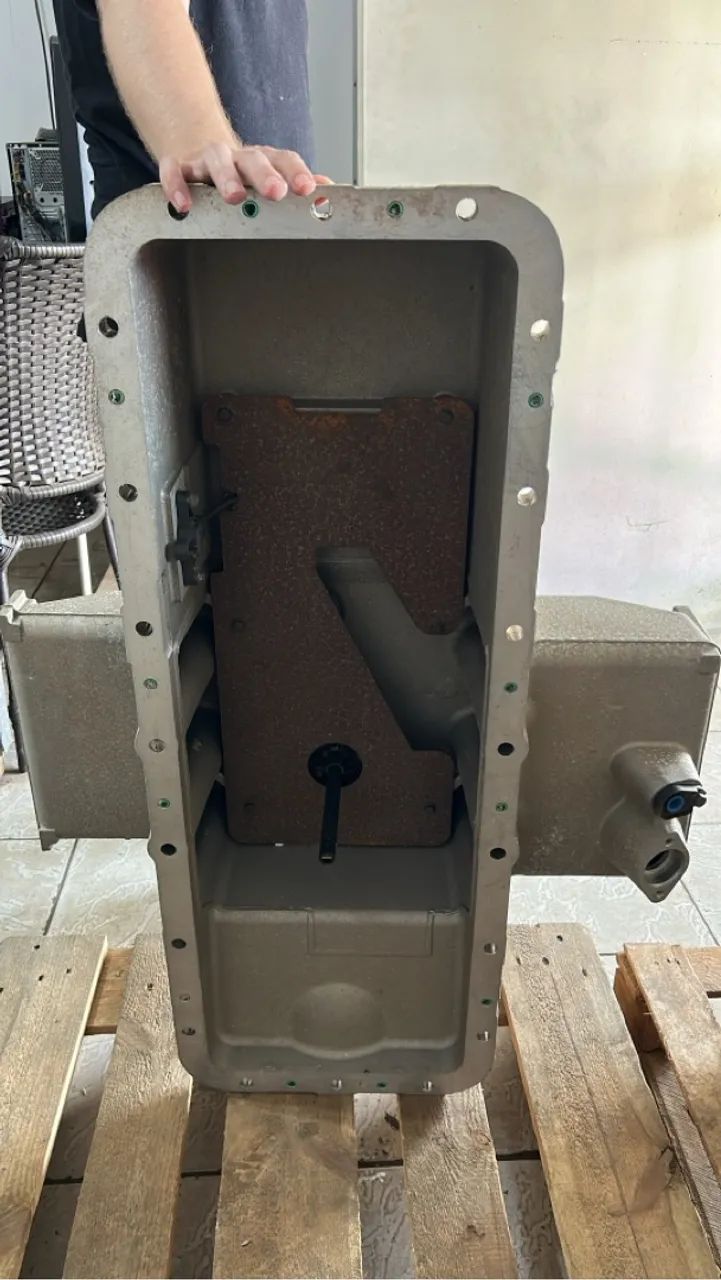 CÁRTER MOTOR ONIBUS VOLVO B12B B12M 22692232 - Foto 2