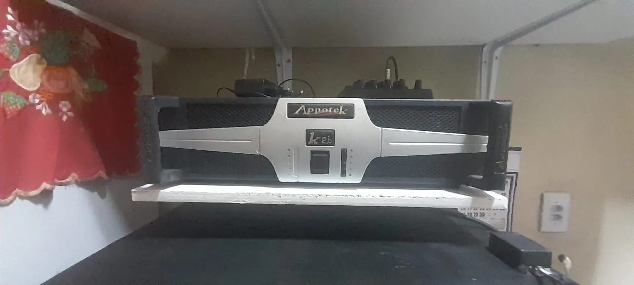 Caixa de som e Amplificador Apotek K-Eb som completo