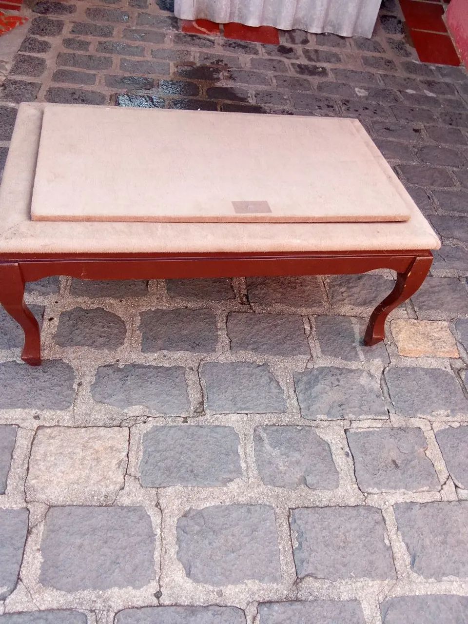 Mesa de Centro em Madeira com Tampo Revestido - Foto 3