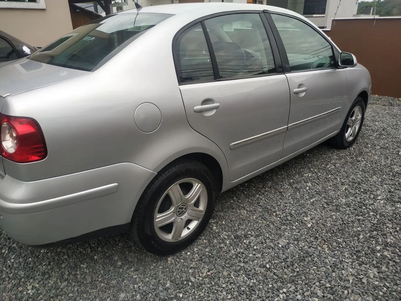 Polo sedan 1.6 confortline  - Foto 2