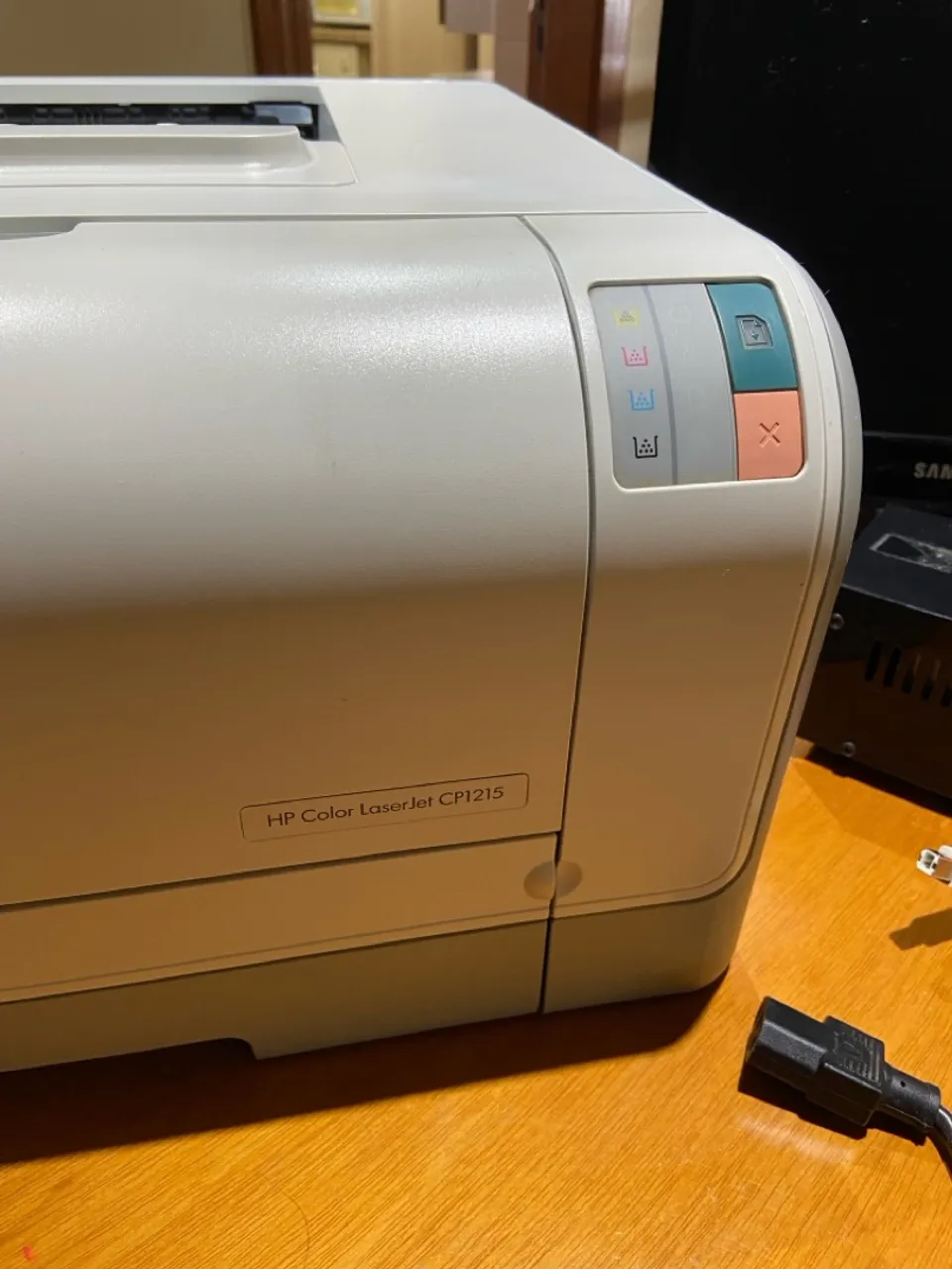 Impressora HP Color LaserJet CP1215