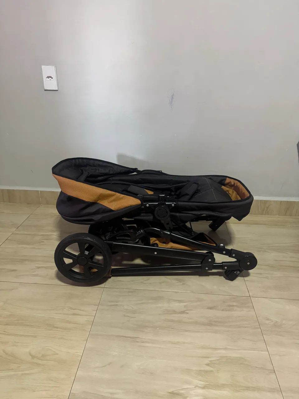 Vendo carrinho de bebê do tipo Moisés  - Foto 4