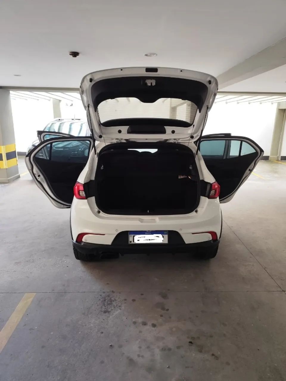 Fiat Argo Trekking 1.8 8V FLEX 2021 - Foto 4