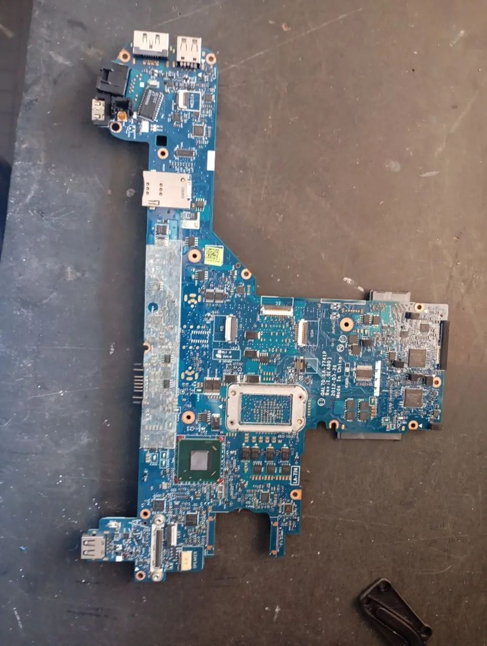 Placa para Notebook Dell Latitude E6330 COM DEFEITO - Peça de Reposição - Foto 4
