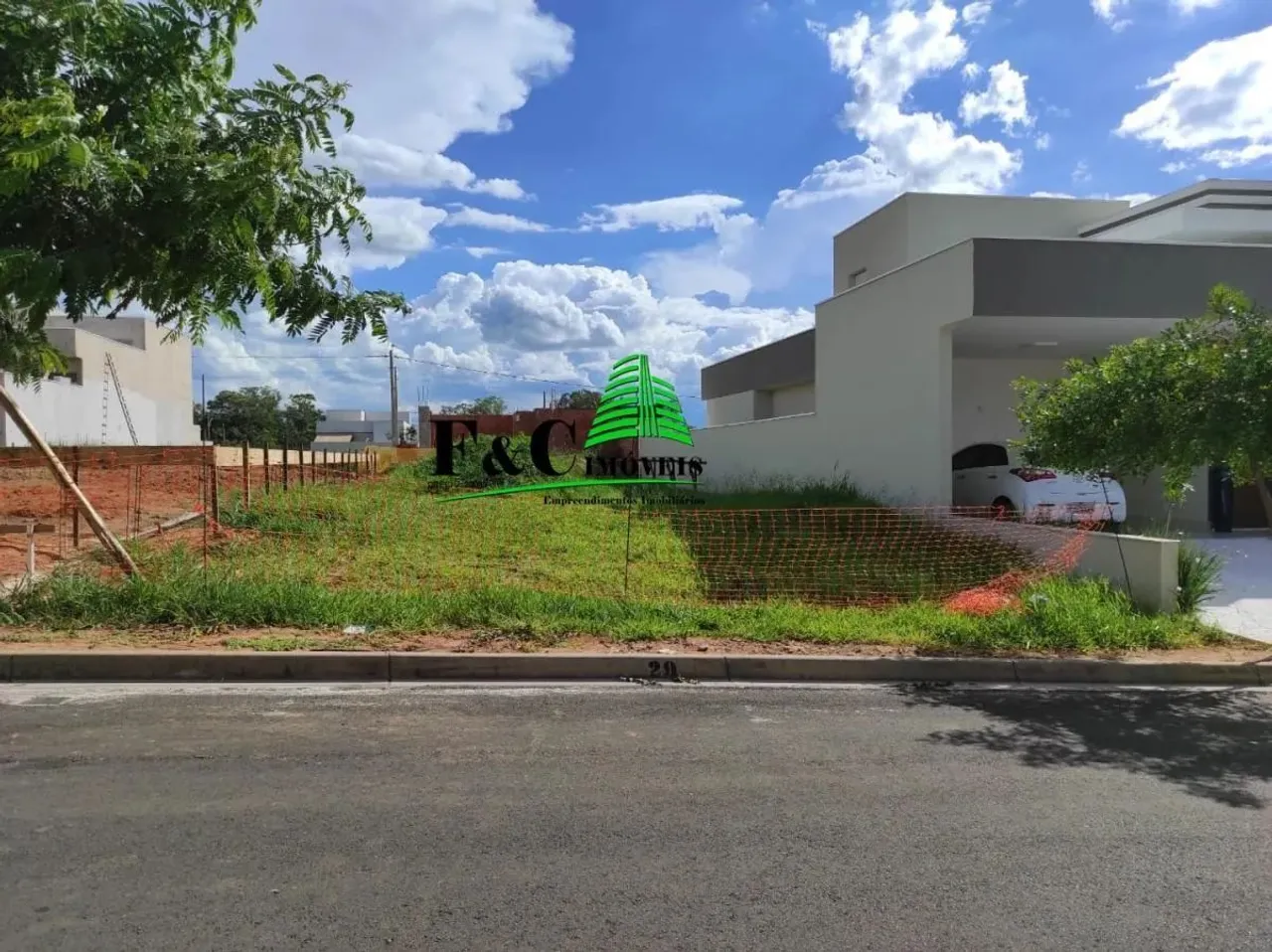 Terreno em Condomínio para Venda em Hortolândia, Parque Olívio Franceschini