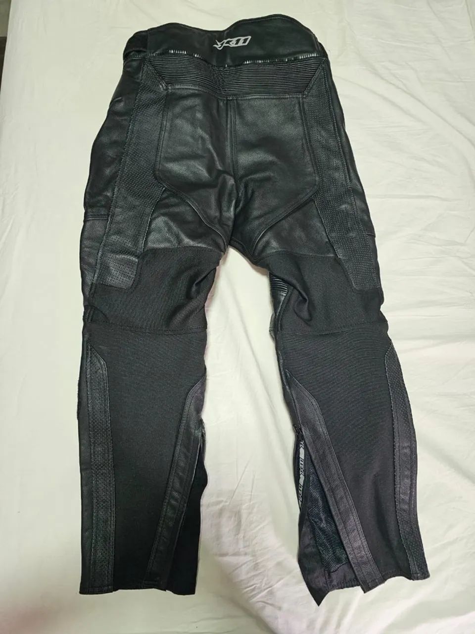 Macacão de Couro para Moto - Excelente Estado - Proteção e Estilo! - Foto 3