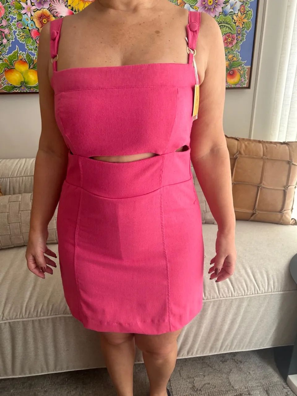 Vestido Rosa com Detalhes Modernos - Foto 3