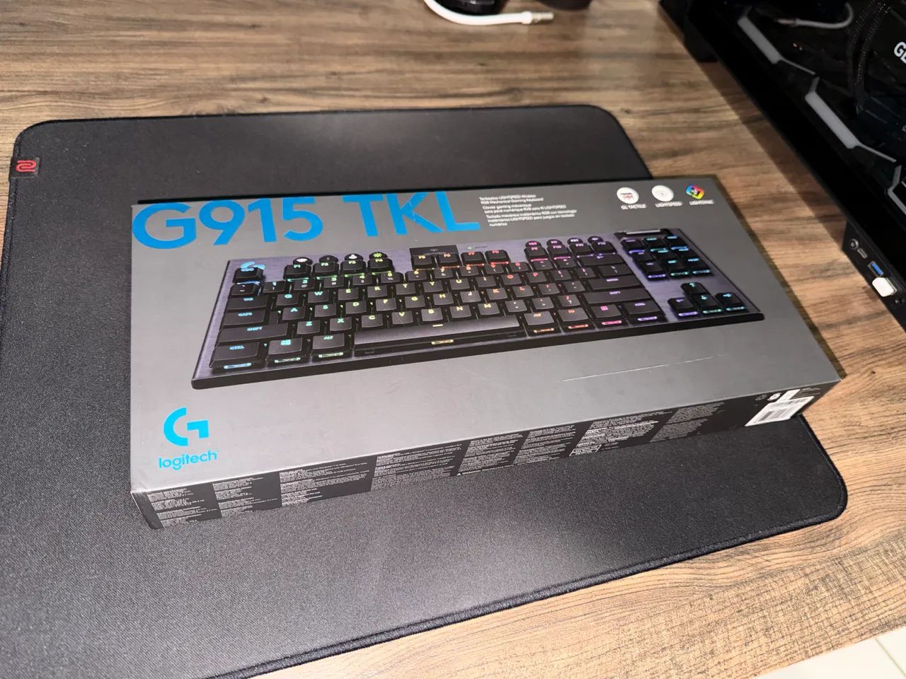 Teclado Logitech G915 TKL Lightspeed