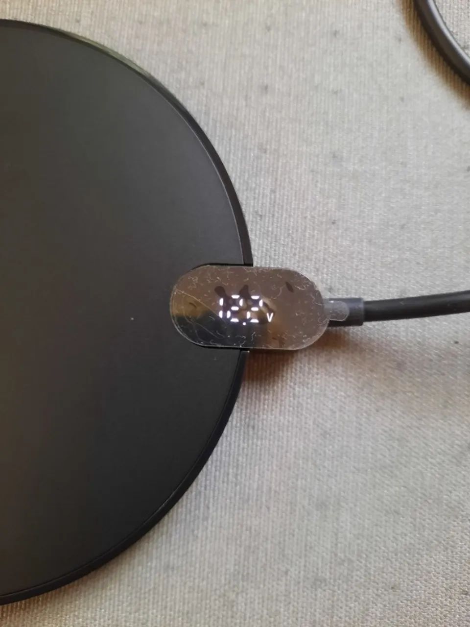 Carregador Baseus sem fio com visor led - Foto 4