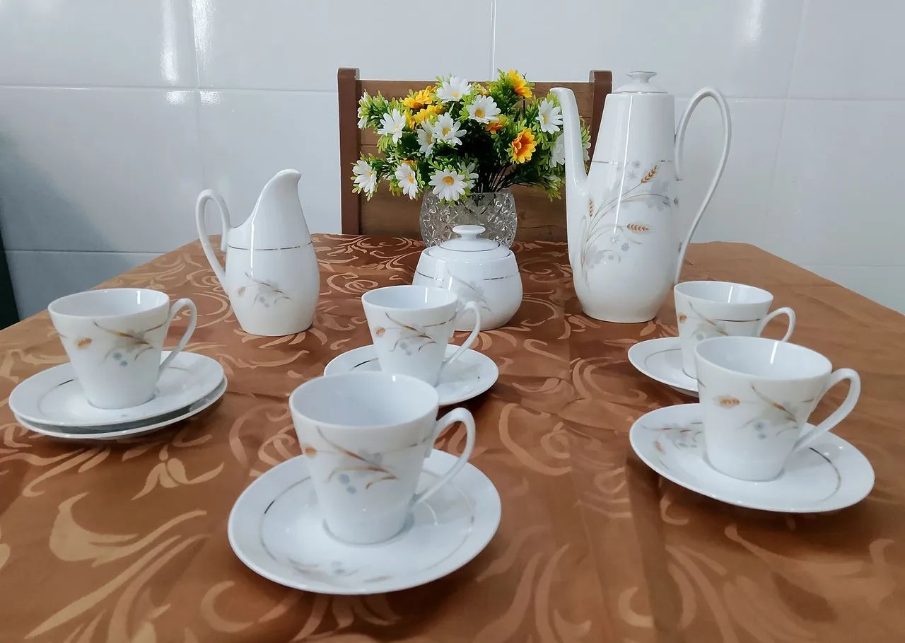 Jogo de Café Antigo Porcelana Anos 60