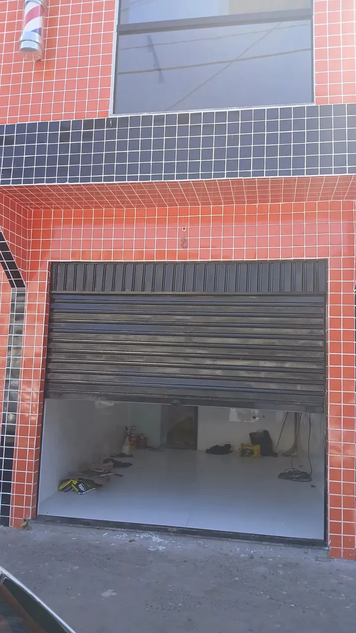 Alugo Sala Comercial Térrea Frente de Rua - Largo da Saramandaia