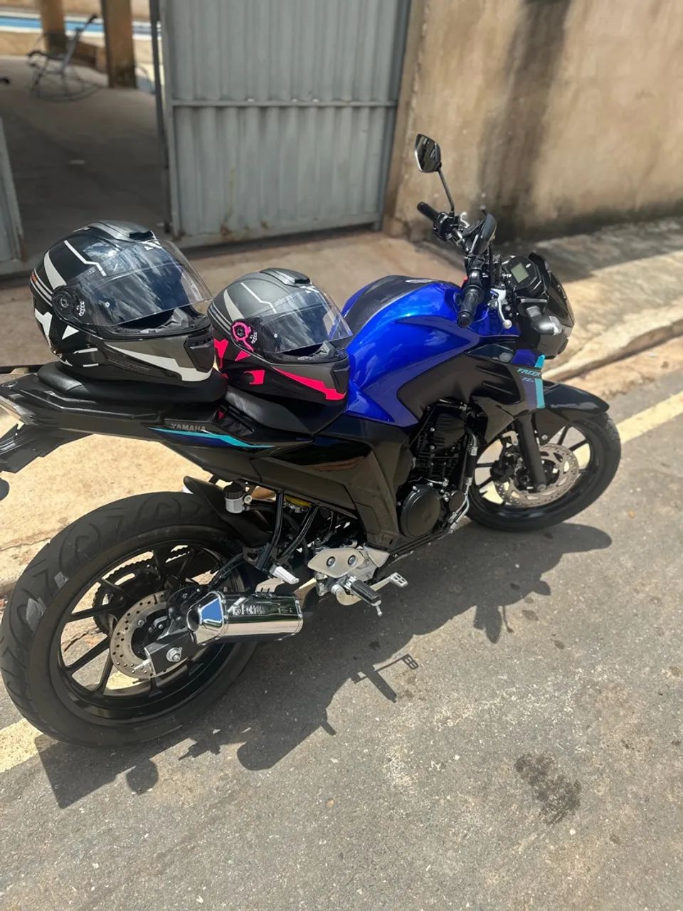 VENDO ESCAPEMNTO FAZER 250 - Foto 3