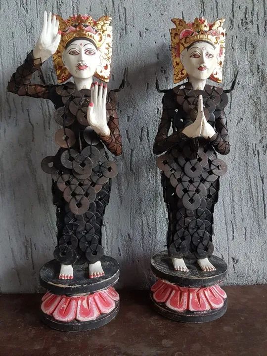 Par de casal balinês de madeira é ferro  - Foto 3