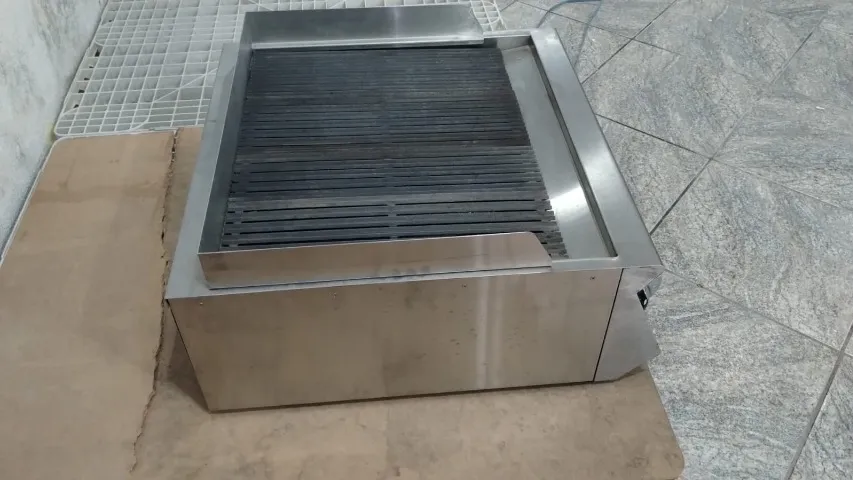 Char Broiler Cozil a Gás 4 Queimadores - Utilizado somente em Teste Único