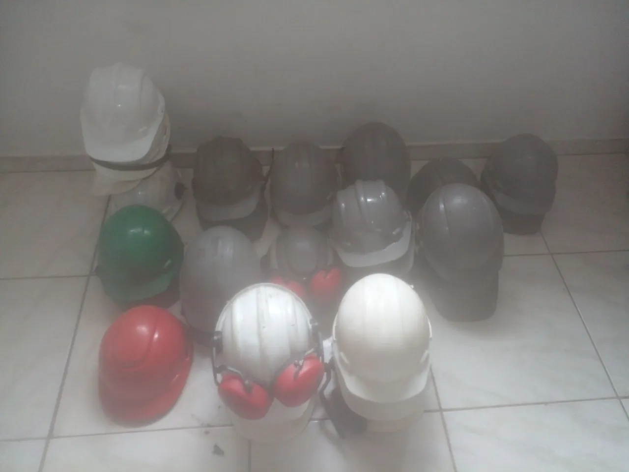 Venda de Diversos Capacetes de Segurança