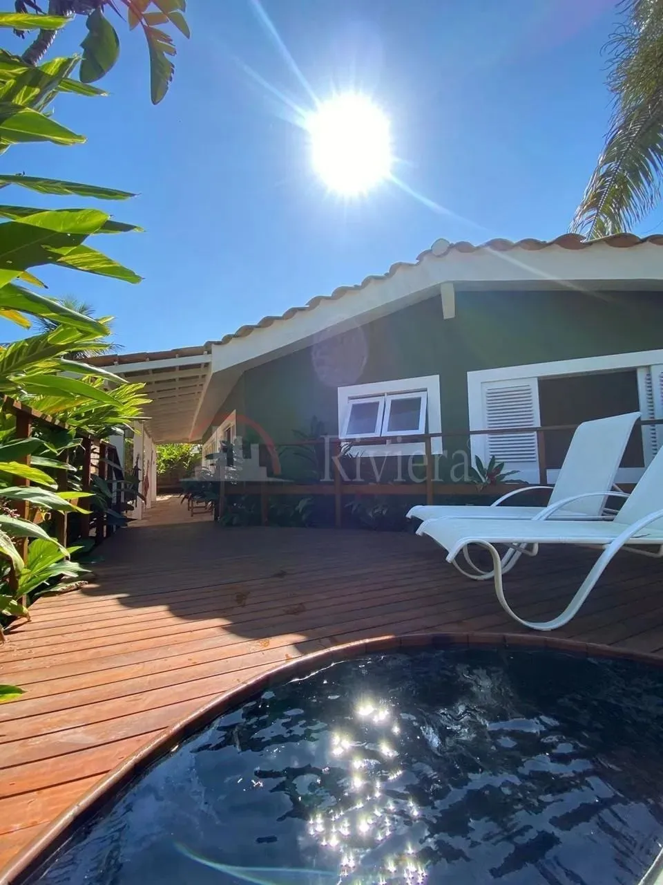 Linda Casa Disponível para Locação em Condomínio Fechado na Praia do Engenho, a apenas 80
