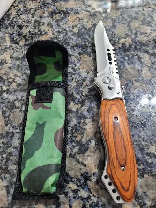 Faca de camping dobrável com cabo de madeira - Foto 3