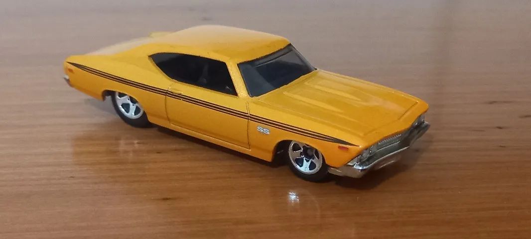'69 Chevelle SS 396 Amarelo - Hot Wheels First Editions - Foto 2