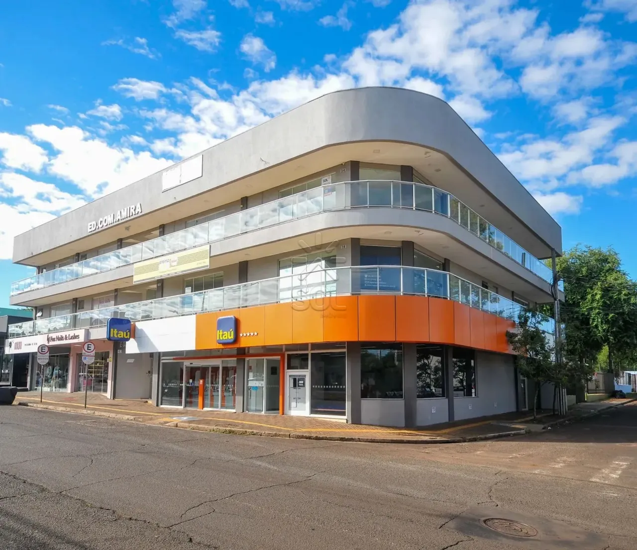 Sala comercial para locação, Edifício Comercial Amira, Vila A - Foz do Iguaçu/PR