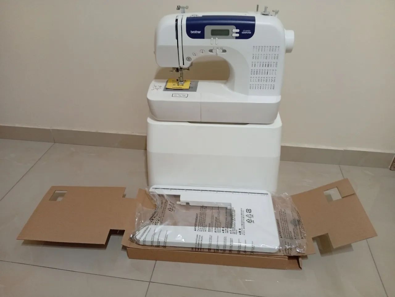 Máquina de Costurar Brother CS-6000i-ESTADO DE NOVA - Foto 5