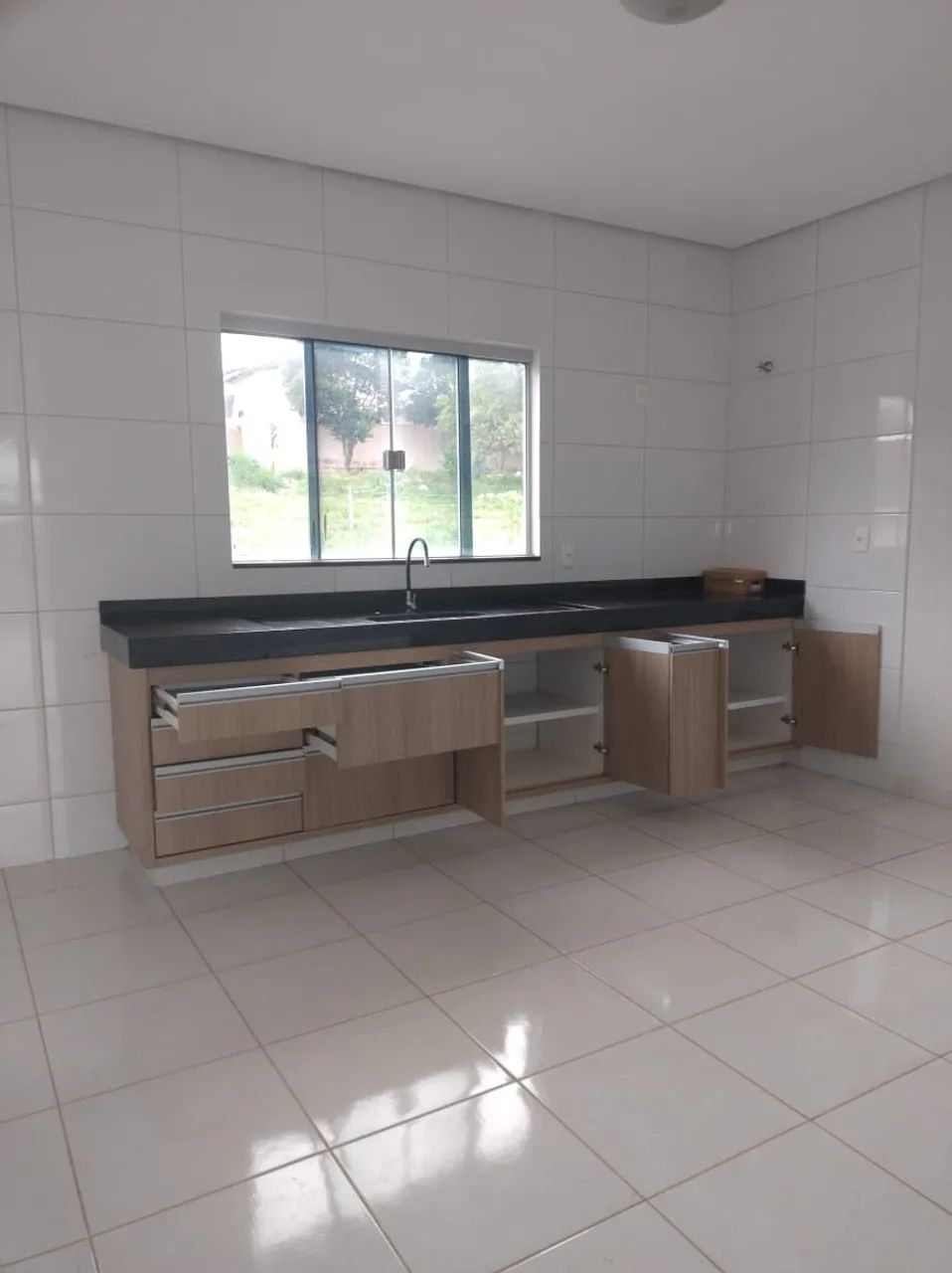 Apartamento amplo sem condomínio 