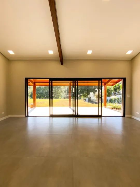 Casa à venda em condomínio fechado em Atibaia, com 300m² de construção e 1000m² de área to - Foto 4