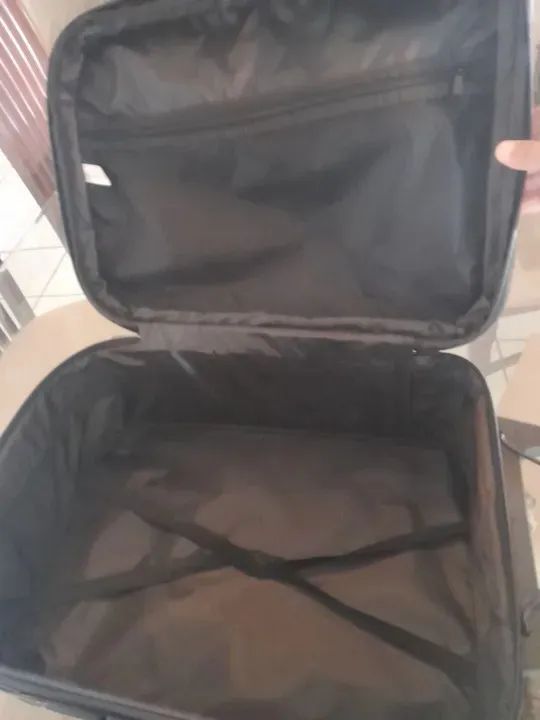 Mala pequena de bordo seminova - Foto 6