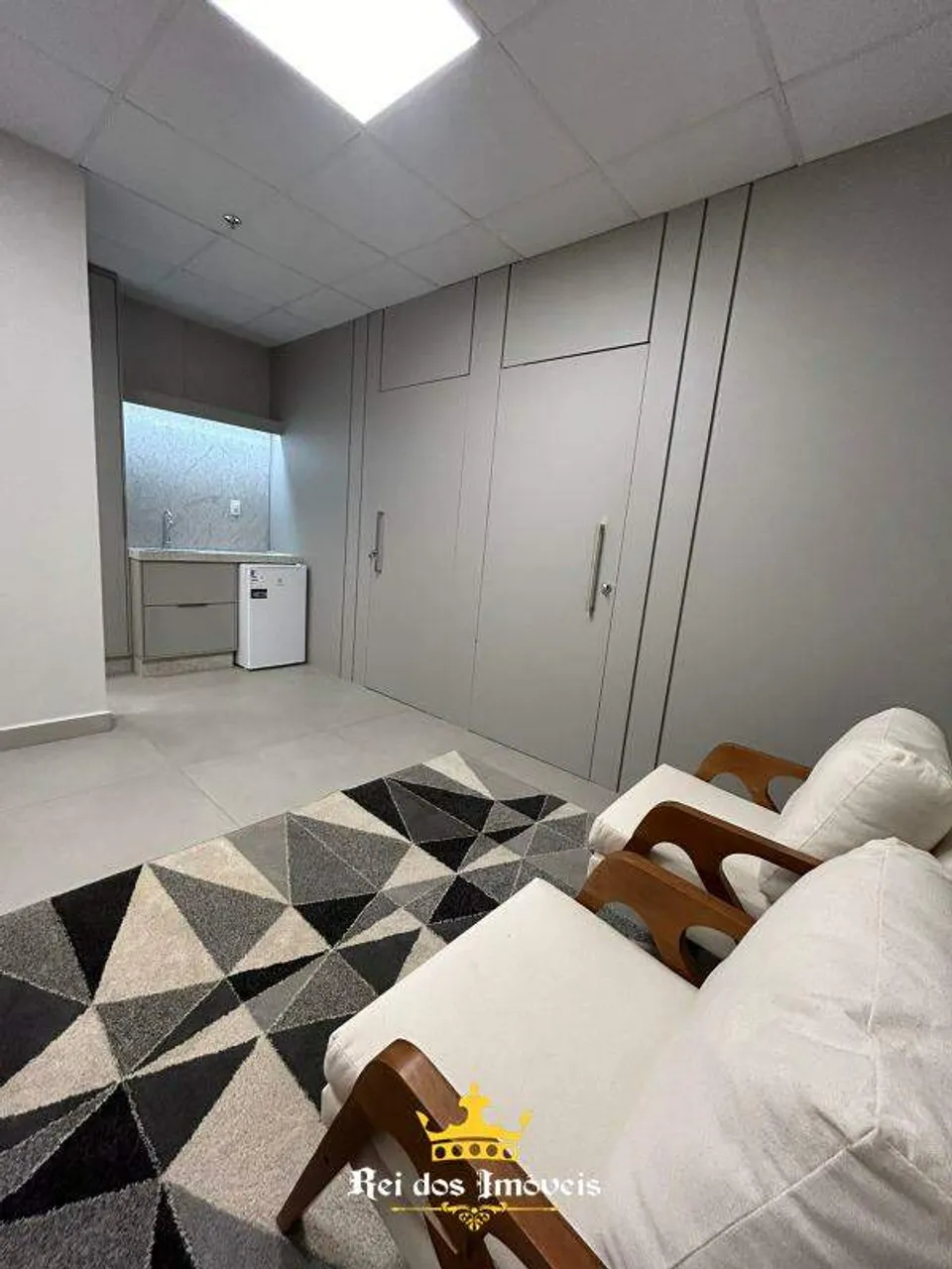 ALUGO SALA COMERCIAL NO HERITAGE TOWER