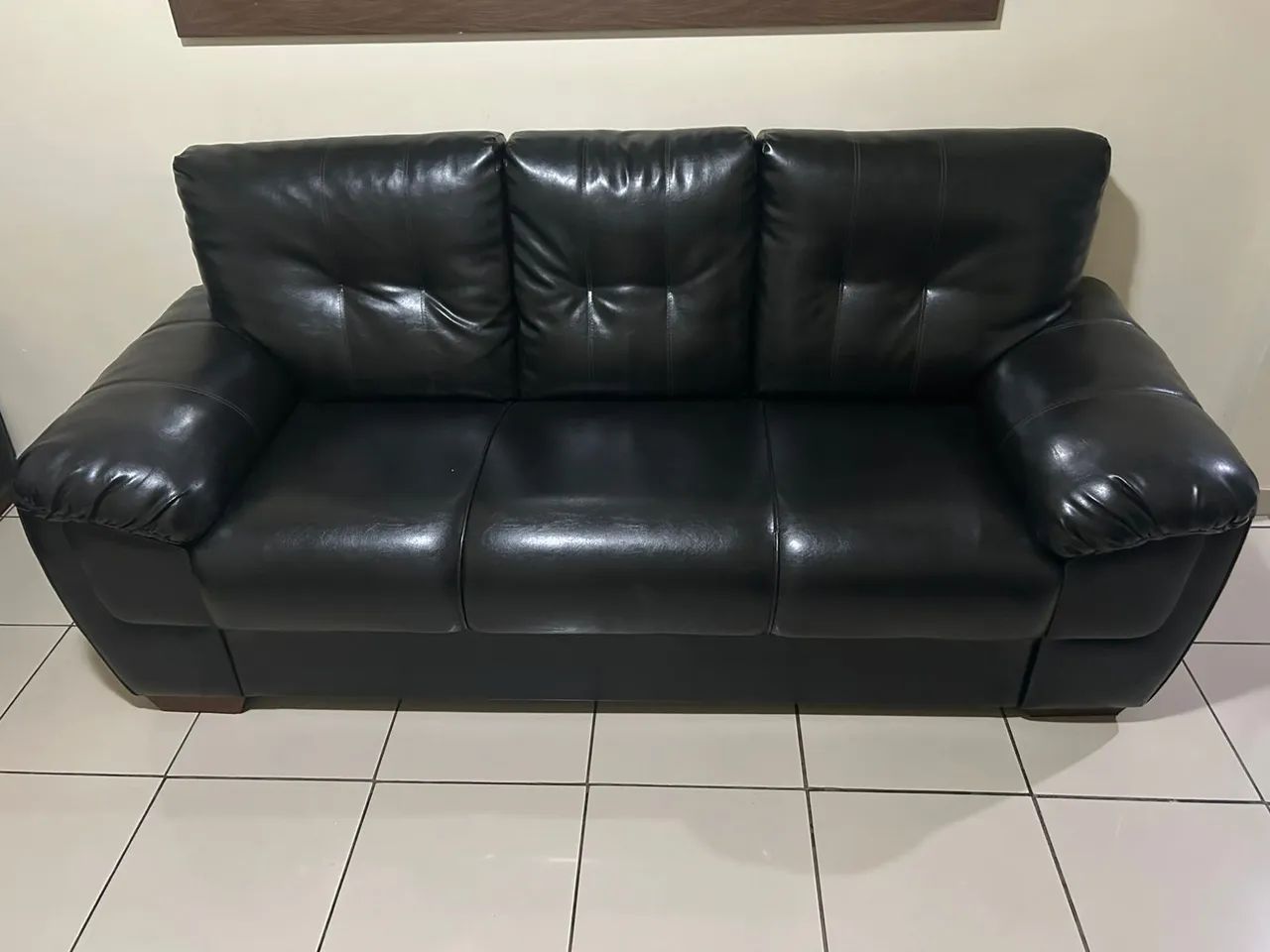 Sofá e mesa 4 cadeiras  - Foto 3