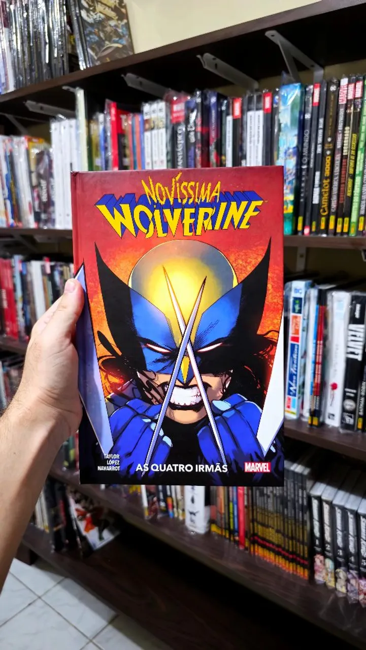 Novíssima Wolverine Volume 1 - As Quatro Irmãs - Marvel - HQ Panini