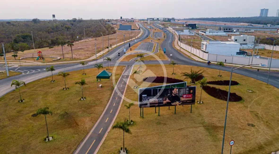 ÁGIO Terreno Ginco empresarial Toronto- com 224m² - VALOR DO ÁGIO R$180.000 Mil, Tijucal- 