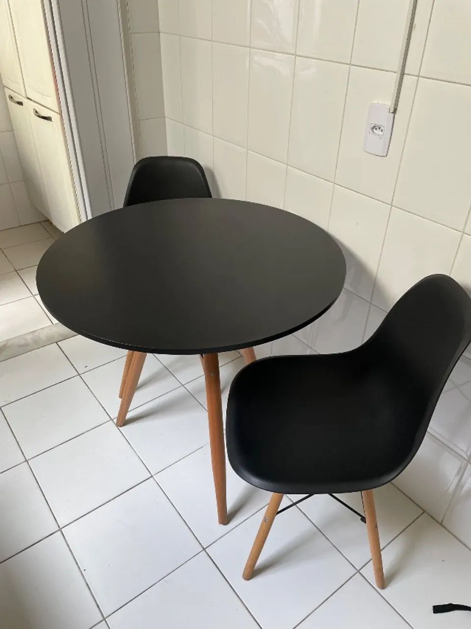 Mesa de jantar + 2 cadeiras64297637124225120